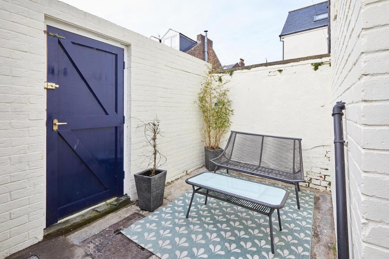 Host & Stay - Ebb Tide Whitby Exterior photo